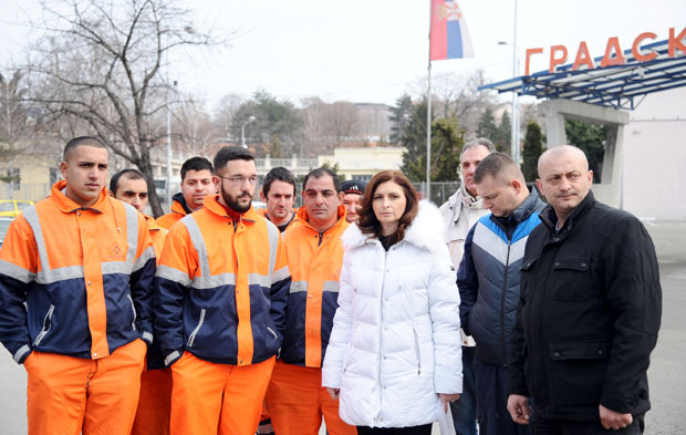 Линч комуналаца после протеста (ВИДЕО) 