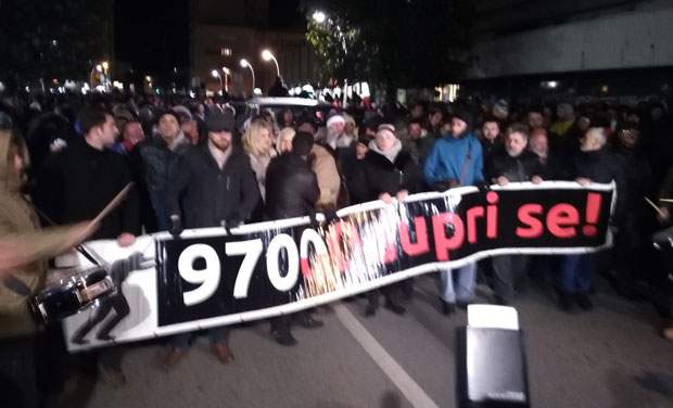 ПРОТЕСТИ У ЦРНОЈ ГОРИ: Власт не мисли на оставке