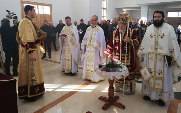 ПАРАСТОС ЕПИСКОПУ ЈОВАНУ ВЕЛИМИРОВИЋУ: Владика за незаборав