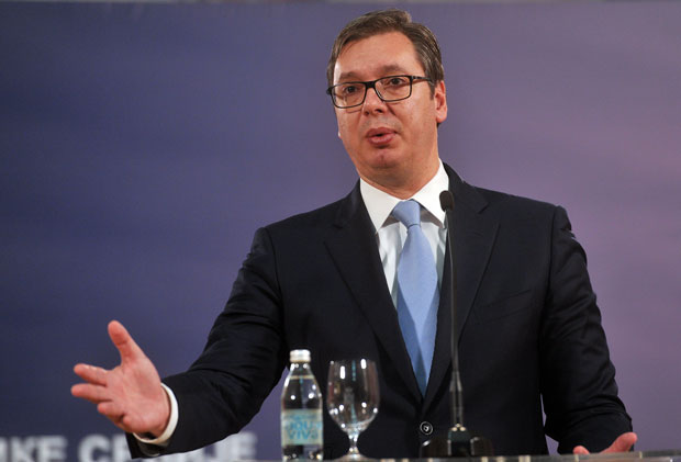 ВУЧИЋ ЗАБРИНУТ: ЕУ не може да изврши јачи притисак на Приштину