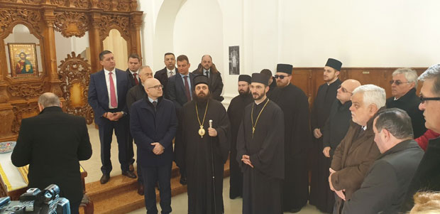 ВУЧЕВИЋ У ВУКОВАРУ: Пуна подршка нашем народу