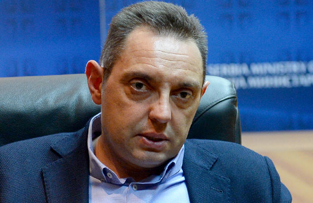 Вулин: Живићева не представља Србе на Космету; Ванредни избори су потребни и лековити