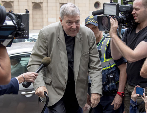 Министар финансија Ватикана осуђен за сексуално злостављање малолетника