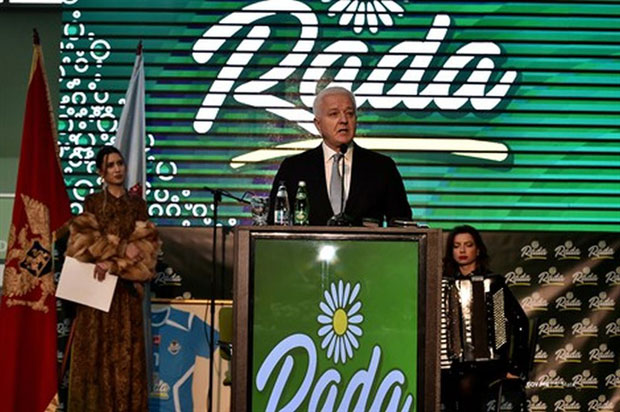 ЗА РАСТ ЕКОНОМИЈЕ: Душко Марковић отворио фабрику минералне воде Рада