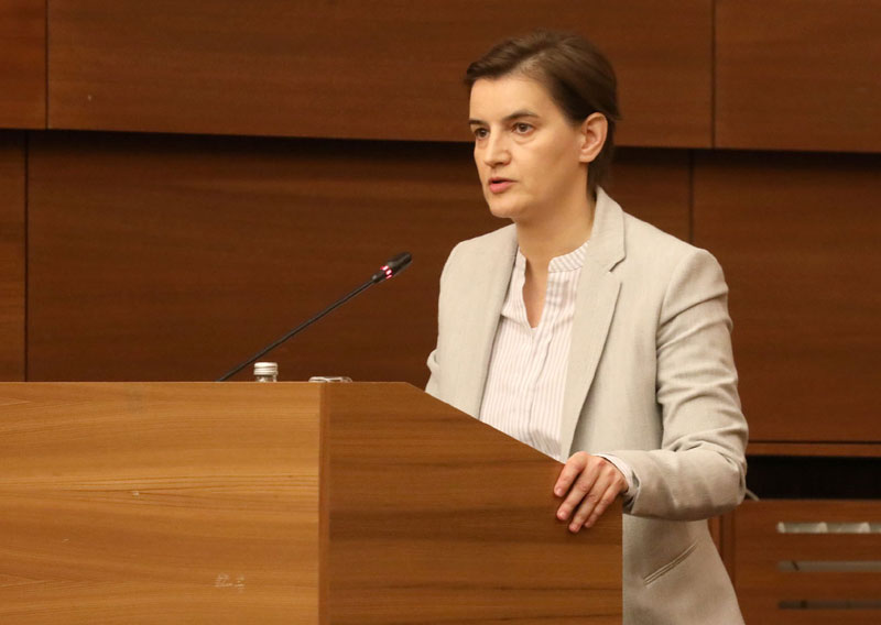 Брнабић: Србија бележи раст плата; Приштини би било боље да се врати у реалност