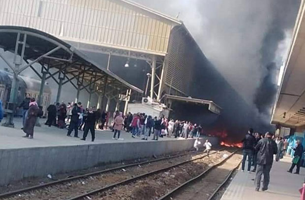 ИСКОЧИО ВОЗ: Најмање 20 мртвих, 40 повређених у пожару на главној железничкој станици