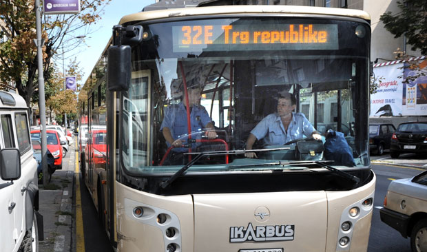 Возачи од 1. априла у униформама