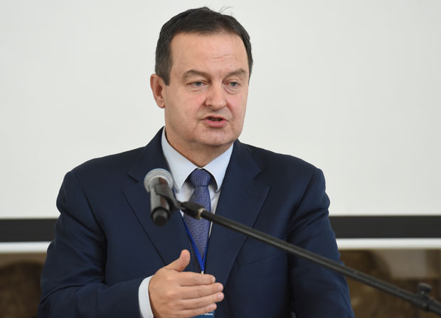 ШПИЈУНКА: Српска кравата