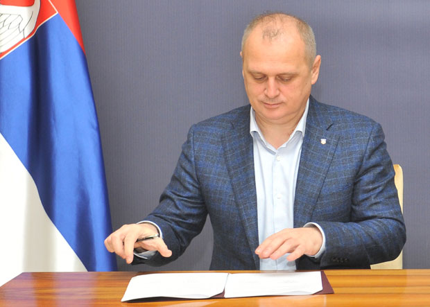 Весић: Мора се доказати да је новац за превоз за то потрошен