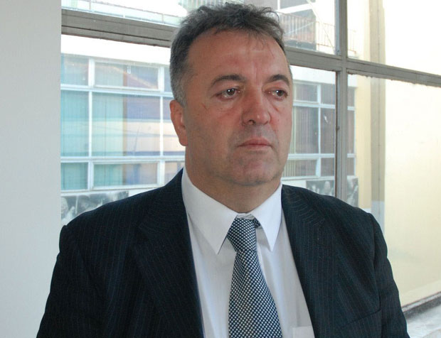 Јутка подноси оставку на све функције