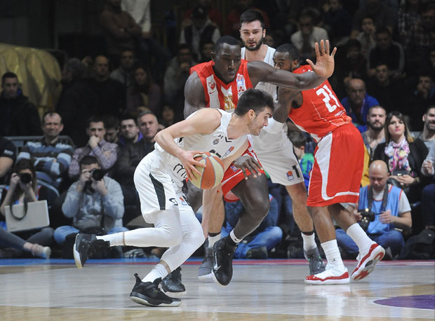 ЗВЕЗДИ НОВА ДЕРБИ ДРАМА: Црвено-бели бољи од вечитог ривала