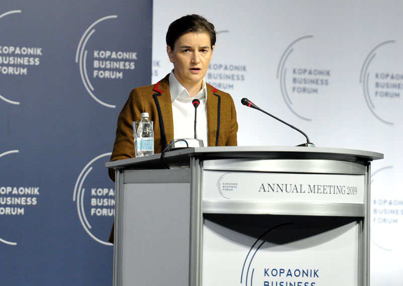 Брнабић: Привреда јача, али мора много брже