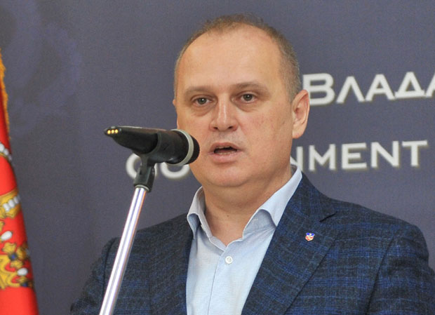 Весић: Врх СНС је за изборе, али ће председник пресећи

