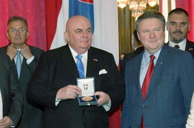 Палми почасна златна медаља Беча 