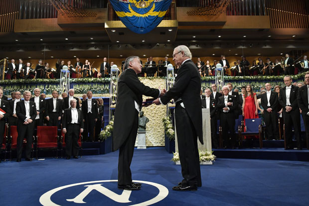 Два Нобела стижу на јесен