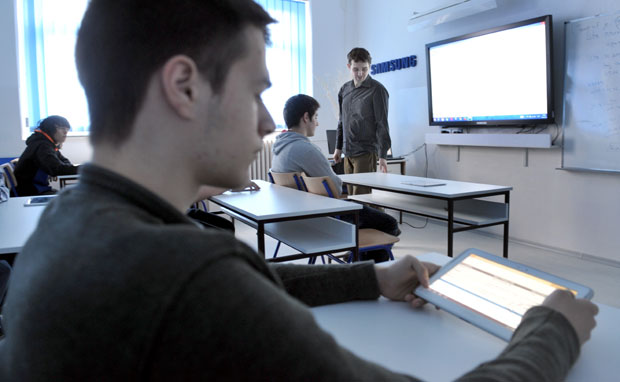 Од 1. септембра 10.000 дигиталних учионица