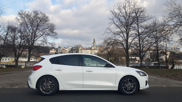 ОПЕТ У ВРХУ: Нови Форд фокус на скенеру Новости