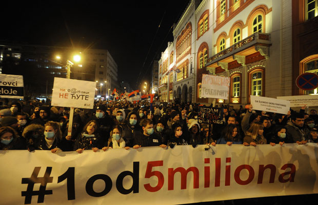 Заратили око протеста
