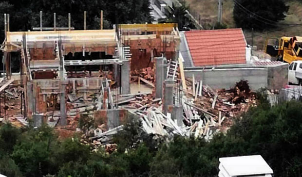 Швајцарац дивље градио на пјени од мора