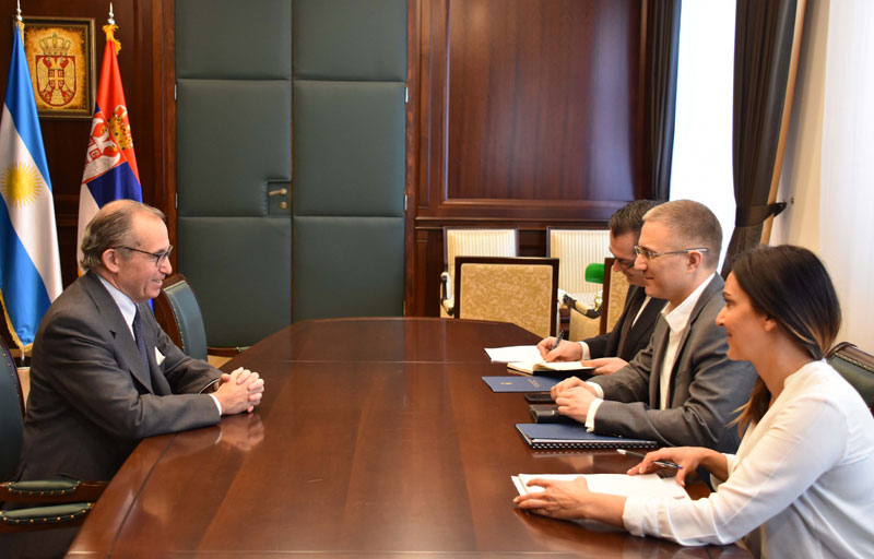 Стефановић се састао са амбасадором Аргентине