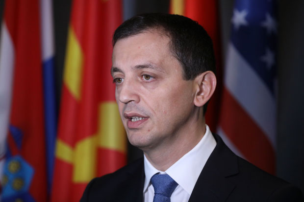 МИНИСТАР БОШКОВИЋ ПОРУЧИО: Славље није мера Црне Горе; Велики број Албанаца не подржава испаде