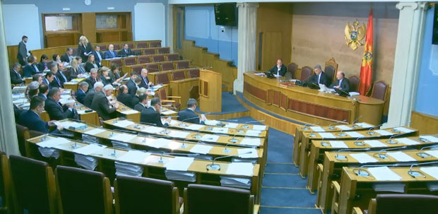 Законе блокирала Коверта