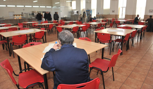 ГСП: Узмеш Е-БОН па у мензу на ручак