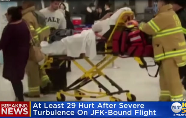 ДРАМА У АВИОНУ ТУРКИШ ЕРЛАЈНС: Повређено 32 путника због турбуленција (ВИДЕО)