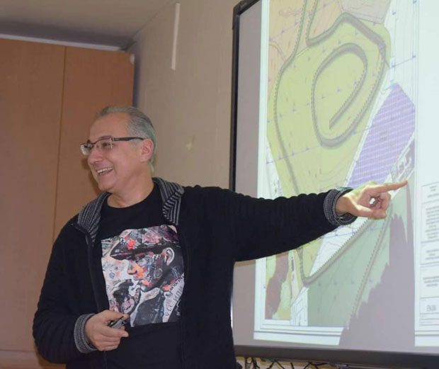 КОБНИ ПАД БОИНГА 737: Закаснио на лет два минута и то му је спасло живот (ФОТО)