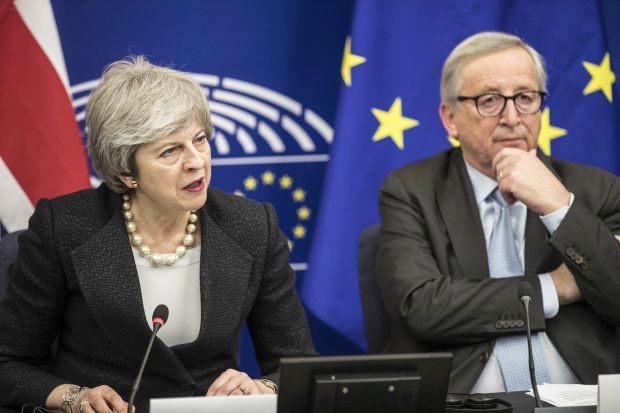 Меј и Јункер: Договорене измене споразума о брегзиту