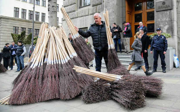„Кар гоу“ тужи Зорану јер је командовала граду