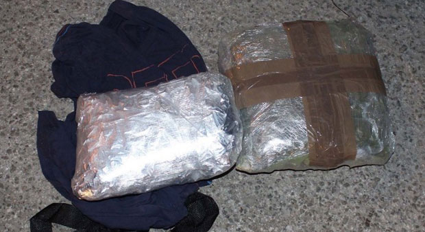 ХАПШЕЊЕ У ПОЖАРЕВЦУ: Превозио више од 1,6 кг дроге