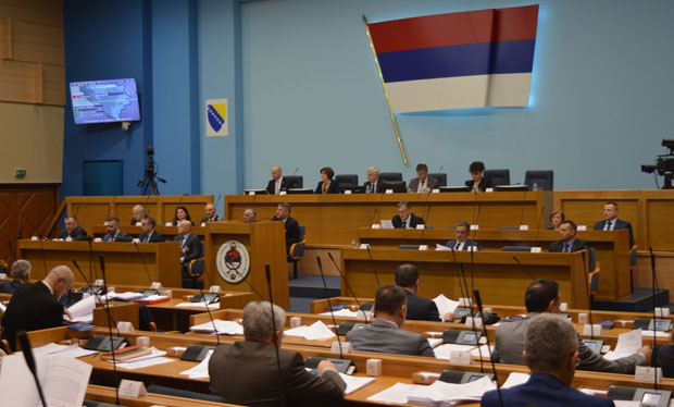 НОВИ ЗАКОН О ИГРАМА НА СРЕЋУ РС: Уводи се порез на промет, онајн контрола, финансирање саветовалишта...