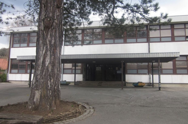 ШОК КОД УЖИЦА: Дошао из школе па себи пресудио