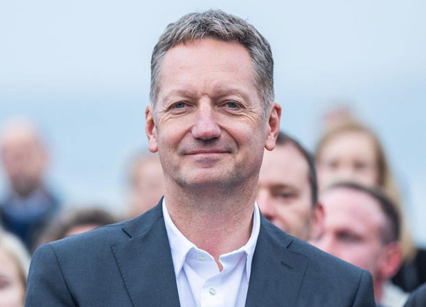 РОБИЈА ЗА ПОЛИТИЧАРА: Коментарисао груди новинарке