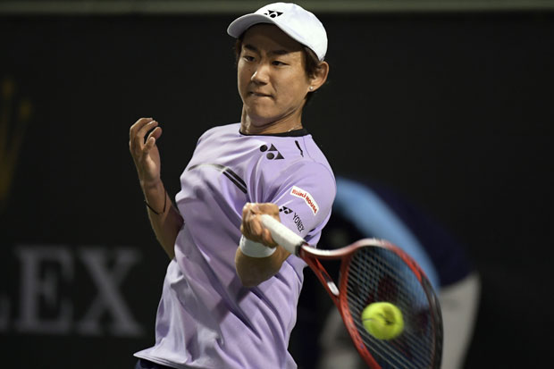 Упорни леворуки Јапанац следећи Кецмановићев ривал