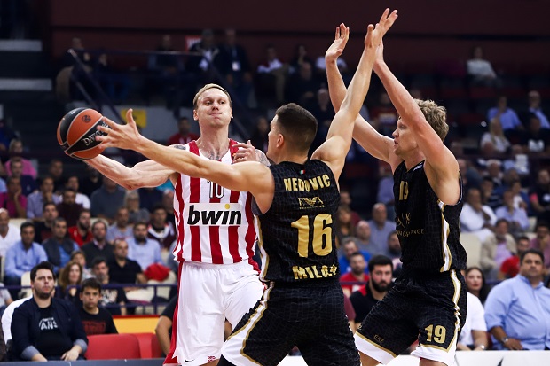 Тима на позајмици у Химкију