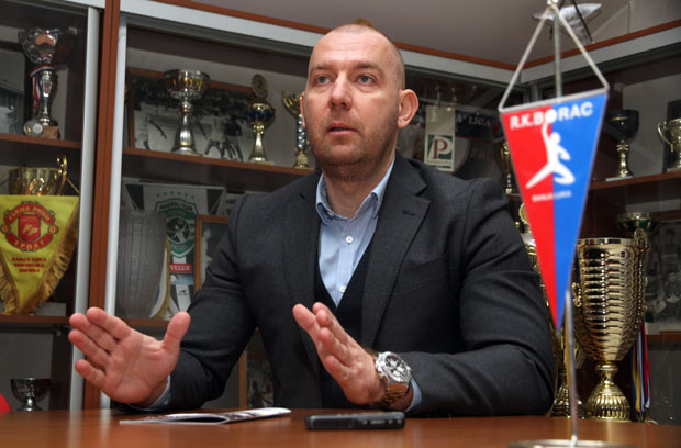 САРАЈЕВО КОЧИ БОРАЦ ИЗ БАЊАЛУКЕ: Смета им што је клуб из Српске! 