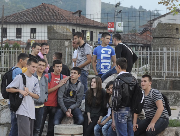 Бошњацима бране да уче на српском