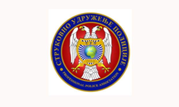 Док ми радимо, субота некоме служи за шетњу и песму!
