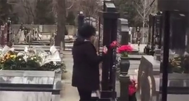 ЈЕЦАЈИ НА ГРОБЉУ: Девет година од смрти Ксеније Пајчин, мајка не може да се помири да је нема (ВИДЕО)