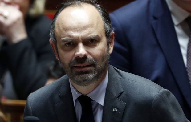 Филип: Најоштрије казнити одговорне за нереде у Паризу