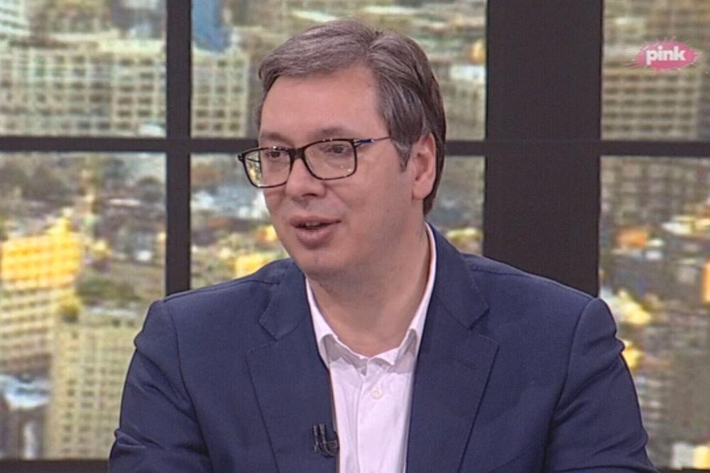 ВУЧИЋЕВ ИНТЕРВЈУ ПОСЛЕ ХАОСА У БЕОГРАДУ: Свако ко има мало мозга неће да слуша фашистичке наредбе и носи моторне тестере; Не искључујем ванредне изборе