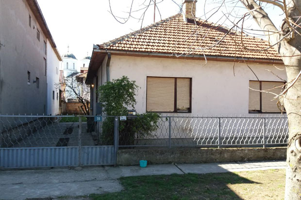 ДЕТАЉИ УБИСТВА У НОВОЈ ПАЗОВИ: Партнеру зарила оштрицу у груди