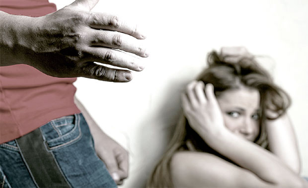 НАСИЉЕ У ПОРОДИЦИ: Жене чешће жртве