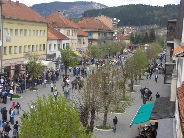 ВРШЊАЧКО НАСИЉЕ У БЕРАНАМА: Родитељи огорчени мером суда