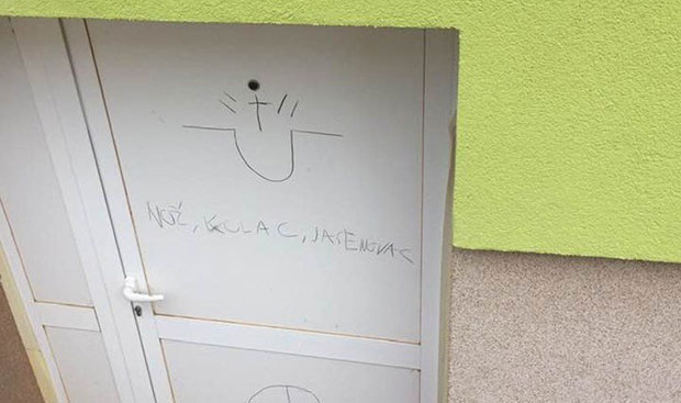 НОВИ ИНЦИДЕНТ У ХРВАТСКОЈ: Исписани усташки и нацистички симболи на кући Чехиње