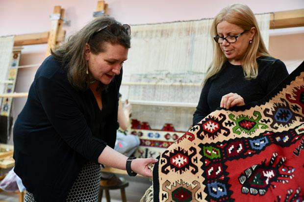 Амбасадорка Канаде једва чека ћилимарску колонију