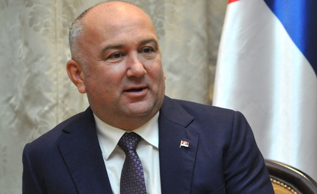 Поповић: Нећемо дати ни метар Косова