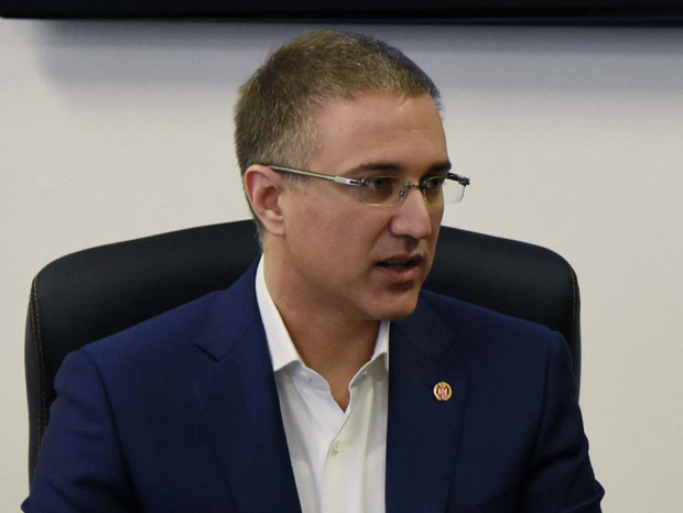 Стефановић: Нећу дозволити политички притисак и насиље над полицајцима; Може Бошко да прича шта хоће (ВИДЕО)